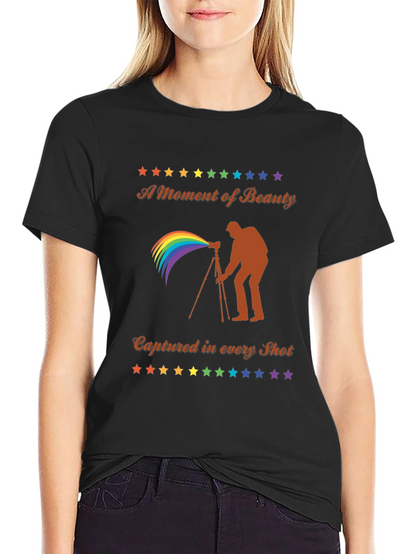 Camiseta Negra Fotografía Arcoíris - Belleza Capturada