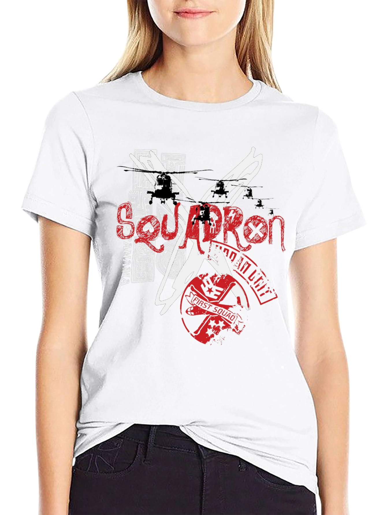 Camiseta Negra Estampada Estilo Urbano