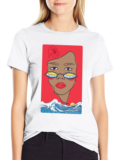 Camiseta Negra con Diseño Abstracto de Cara y Olas