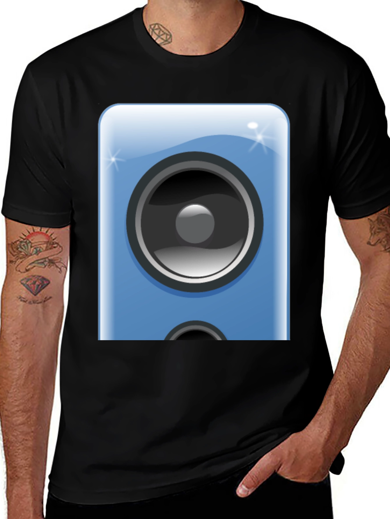 Camiseta Negra con Diseño de Altavoz Azul