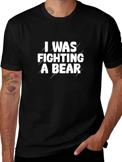 Camiseta Negra I Was Fighting a Bear Divertida