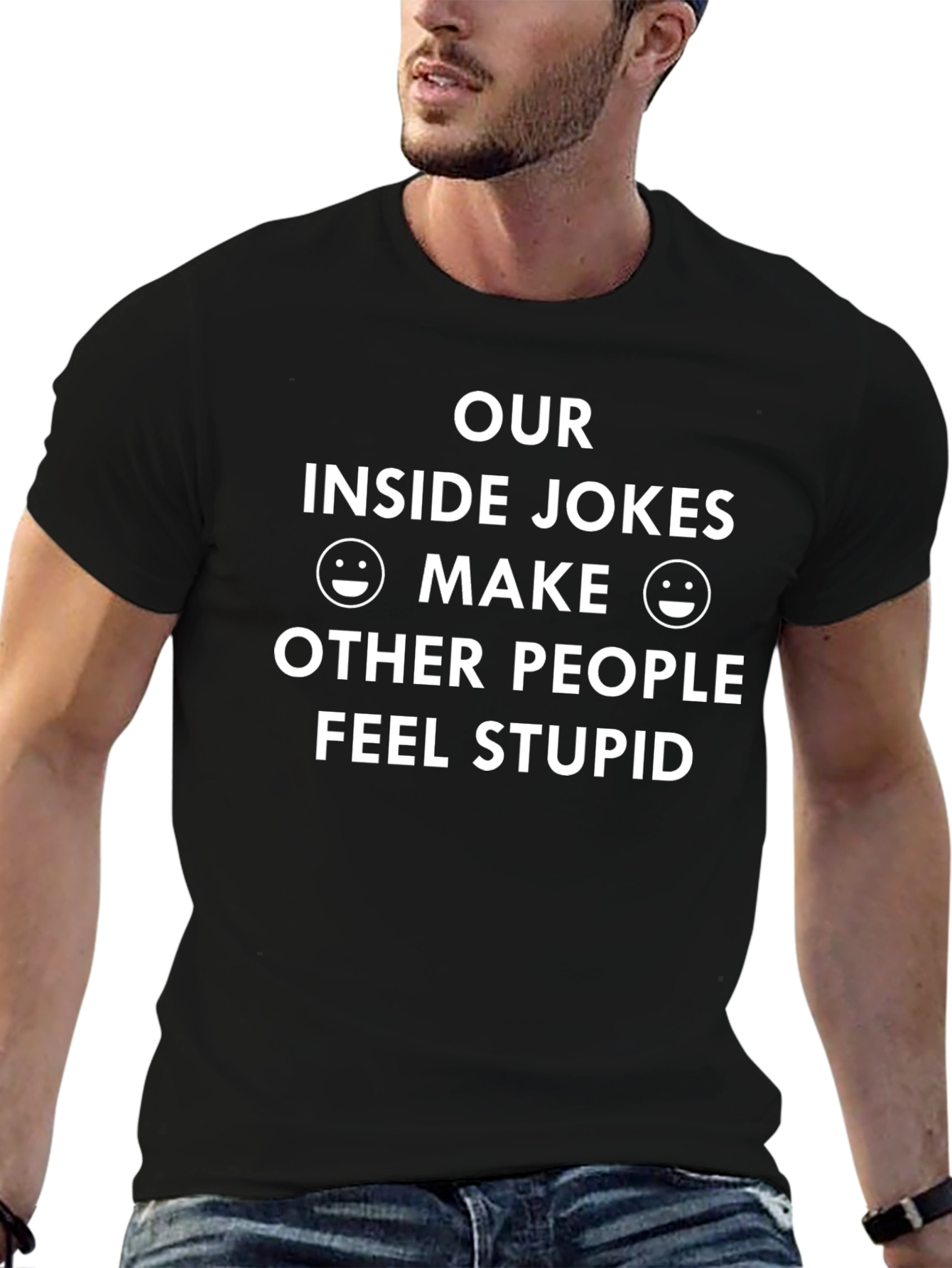 Camiseta Negra con Humor: Nuestras Bromas Internas