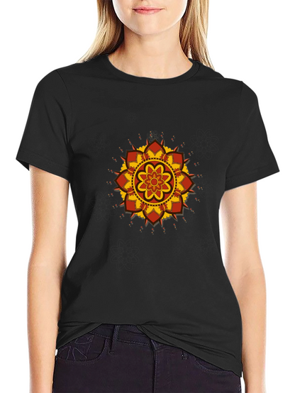 Camiseta Negra con Mandala Floral