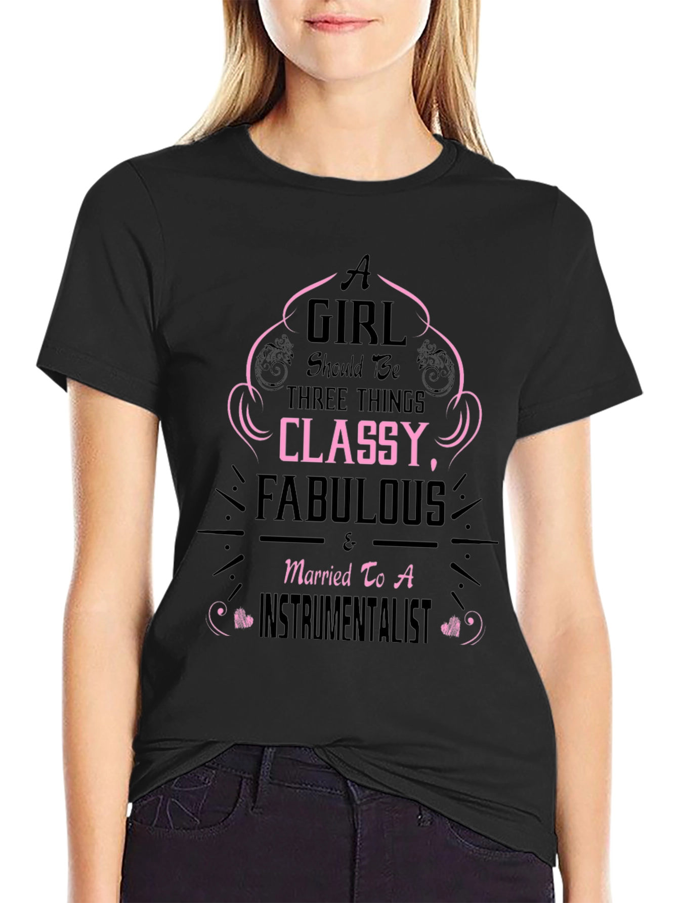 Camiseta Negra A Girl Should Be...