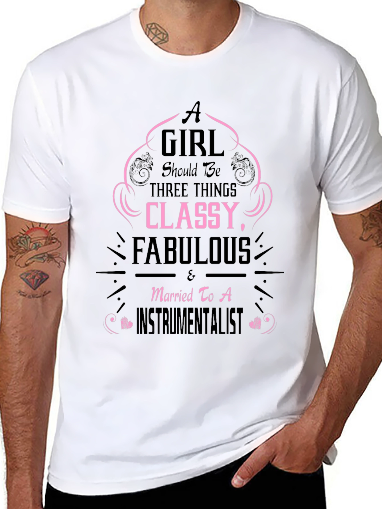 Camiseta Negra A Girl Should Be...