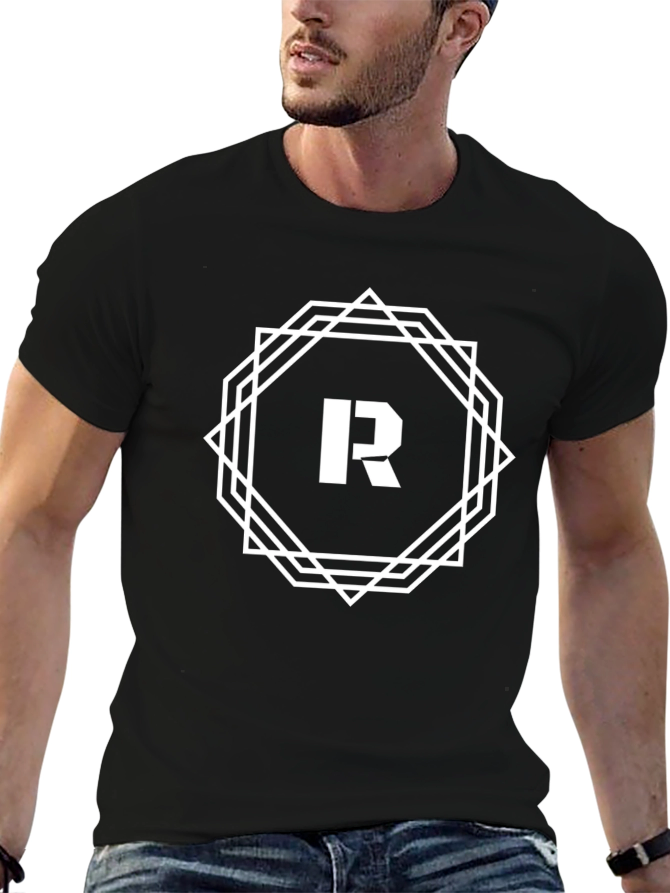 Camiseta Negra Hombre Diseño Geométrico Letra R