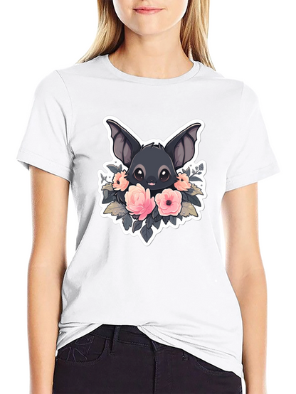 Camiseta Negra con Diseño de Murciélago Floral