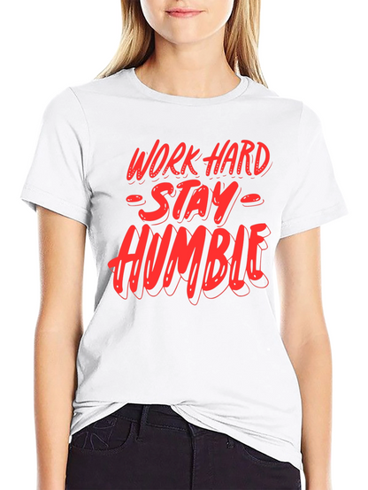 Camiseta Negra: Trabaja Duro Sé Humilde