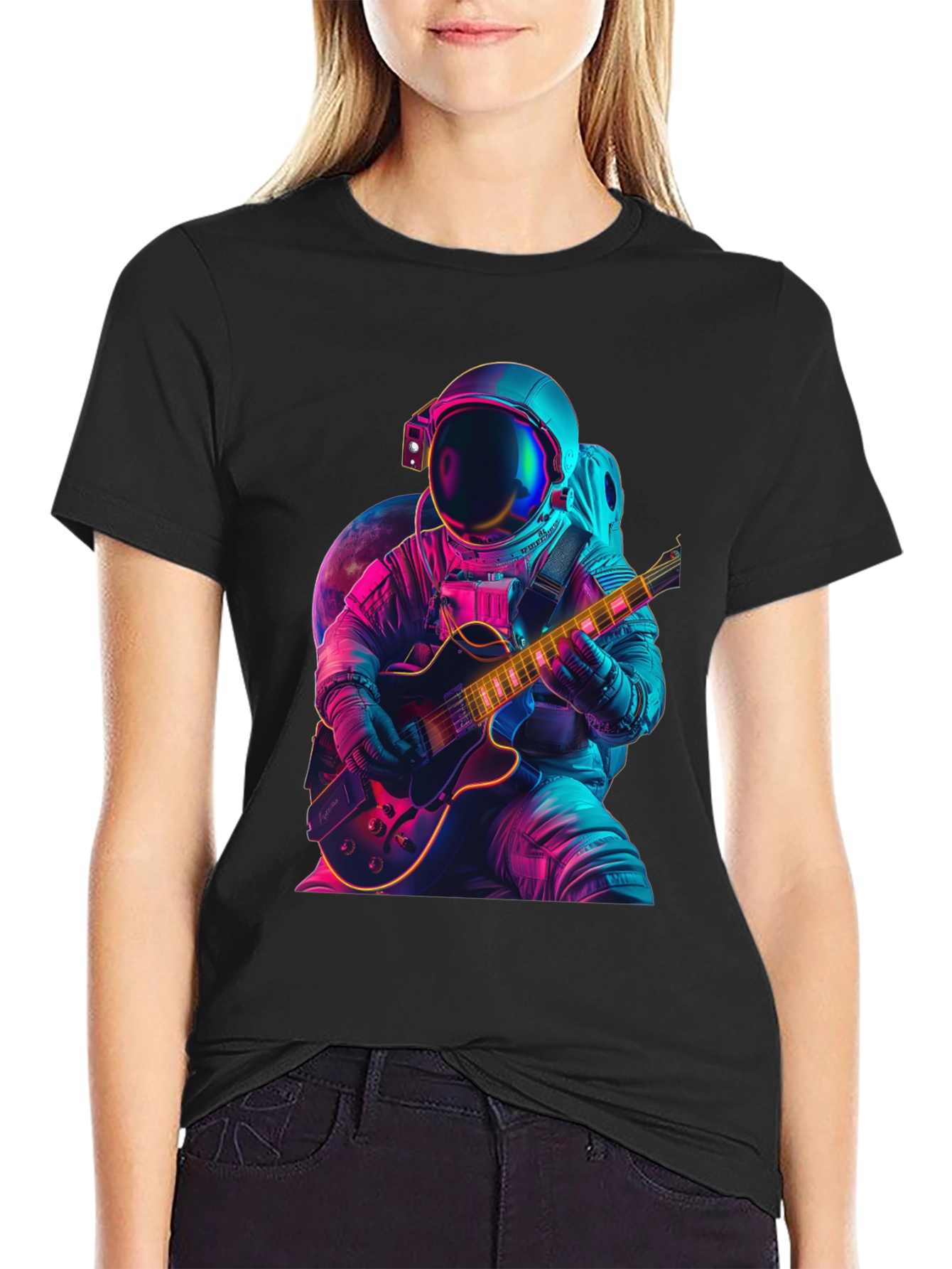 Camiseta Negra con Astronauta Guitarrista Neón