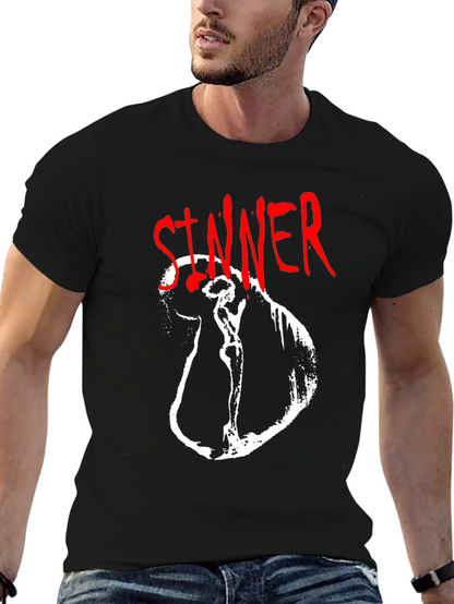 Camiseta Negra Sinner Gráfica Blanca y Roja