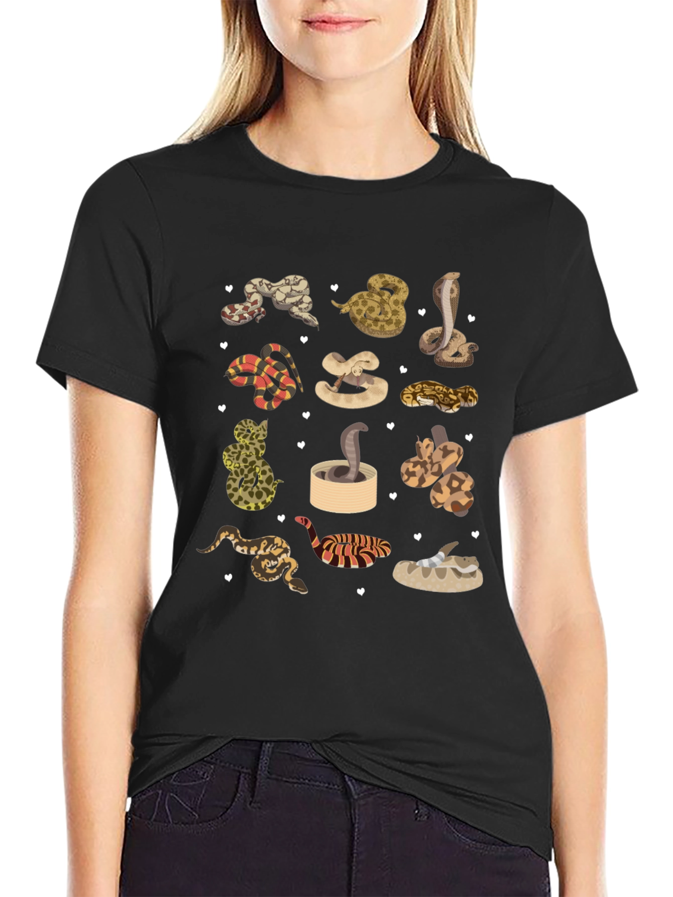 Camiseta Negra con Diseño de Serpientes Adorables