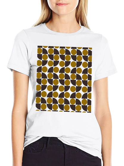 Camiseta Negra con Diseño Geométrico Abstracto