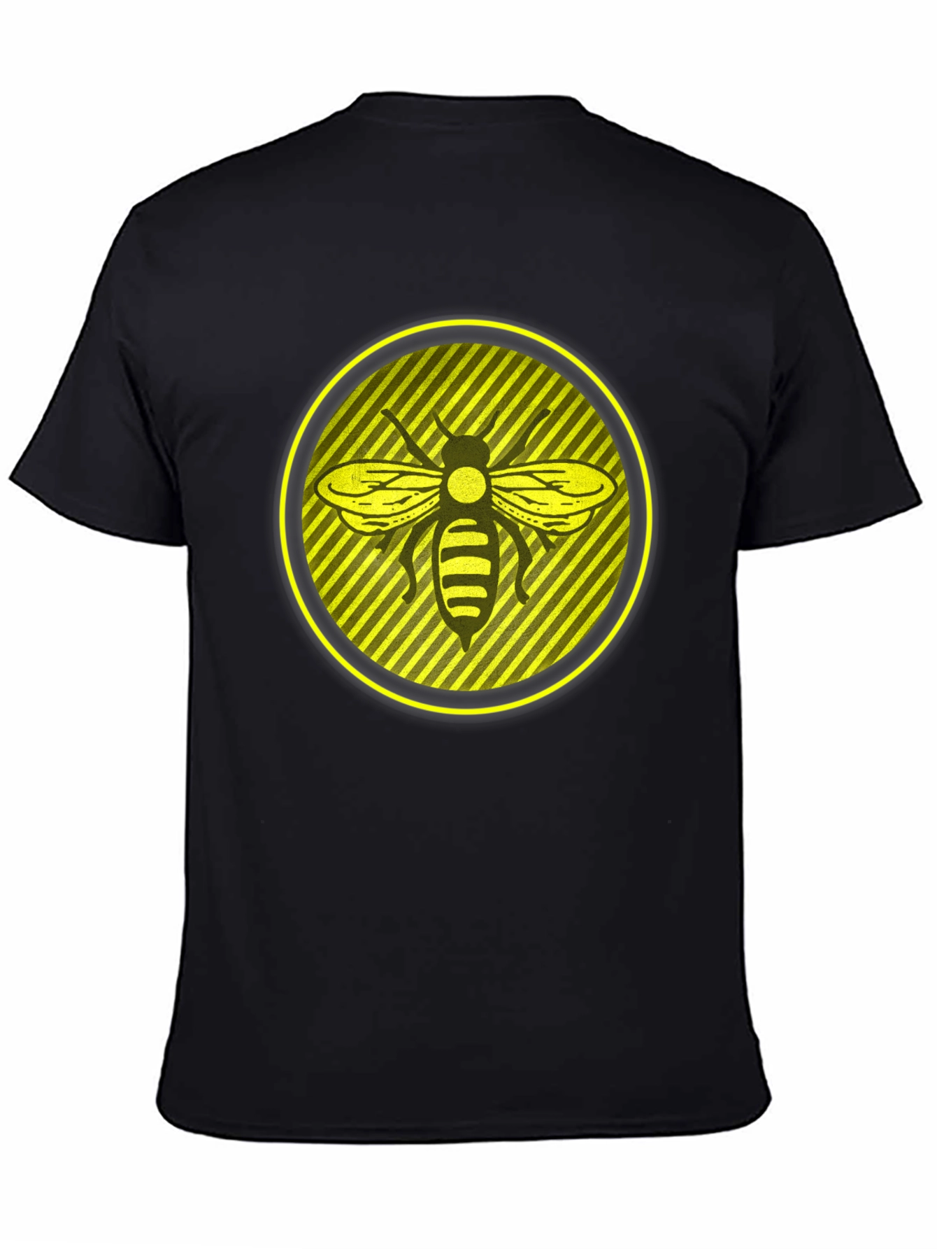Camiseta Negra con Abeja en Círculo Amarillo