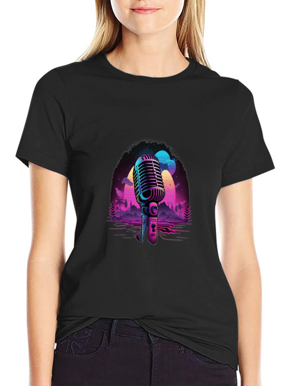 Camiseta Negra con Diseño Retro de Micrófono
