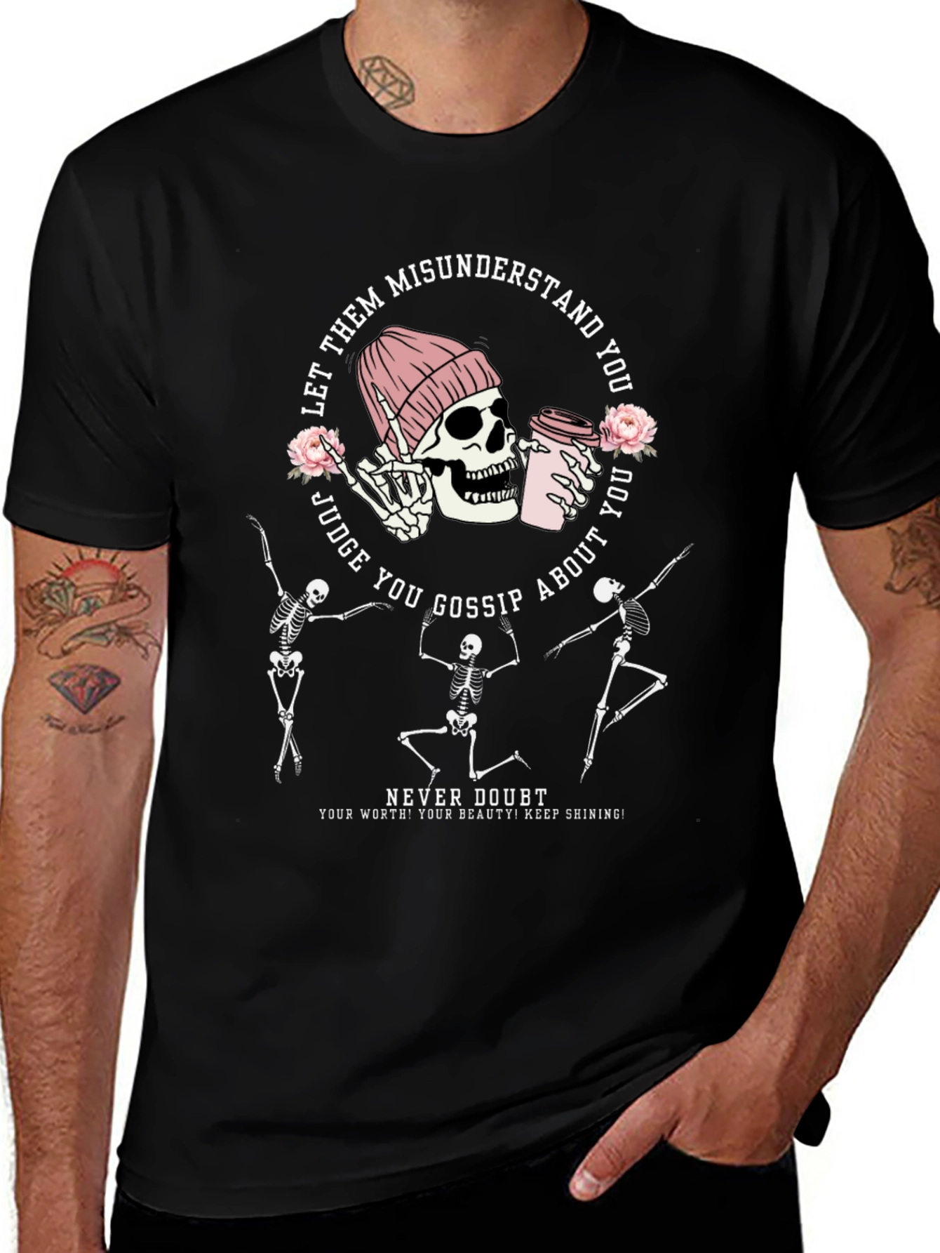 Camiseta Negra Calaveras Bailarinas Never Doubt