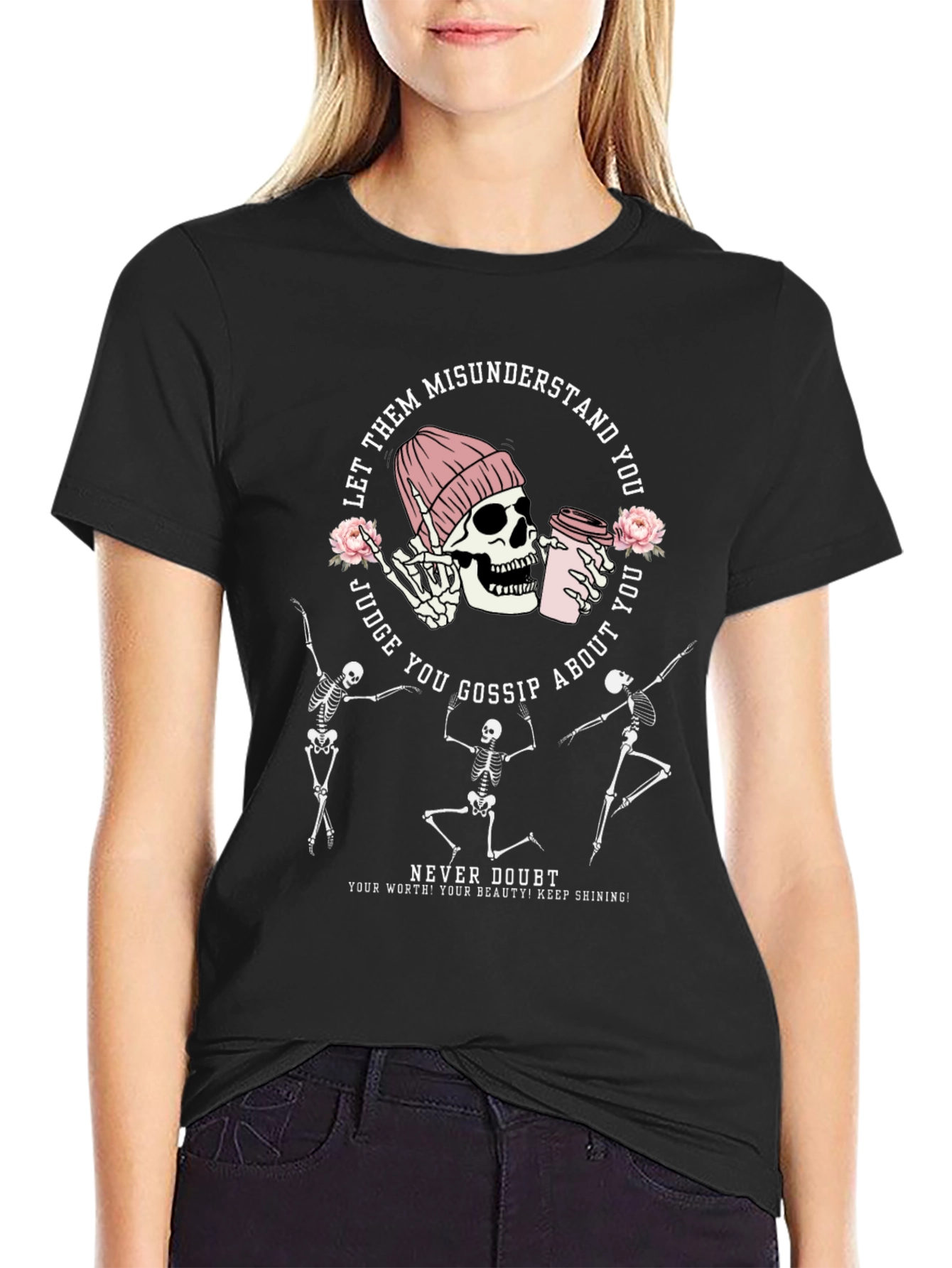 Camiseta Negra Calaveras Bailarinas Never Doubt
