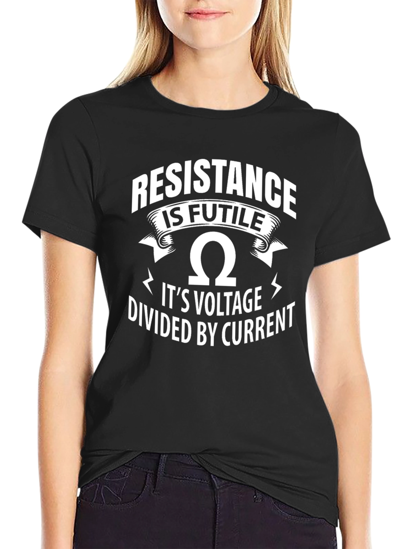 Camiseta Negra Resistencia Es Inútil Para Ingenieros