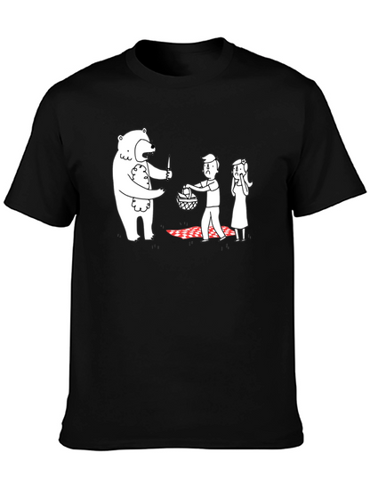 Camiseta Negra Estampada: Oso Ladrón de Picnic