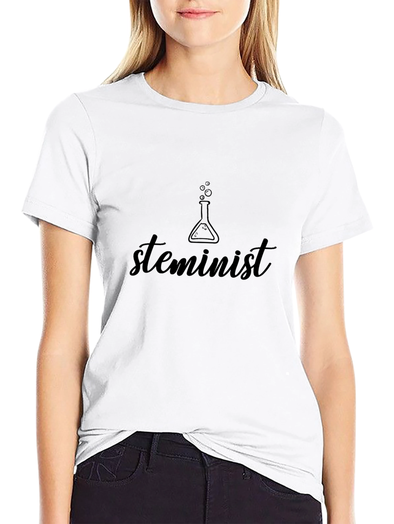 Camiseta Negra Steminist para un Look Empoderado