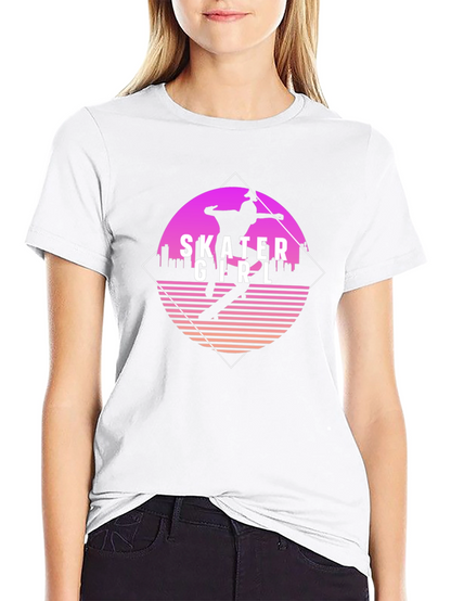 Camiseta Negra con Diseño Skater Girl Retro