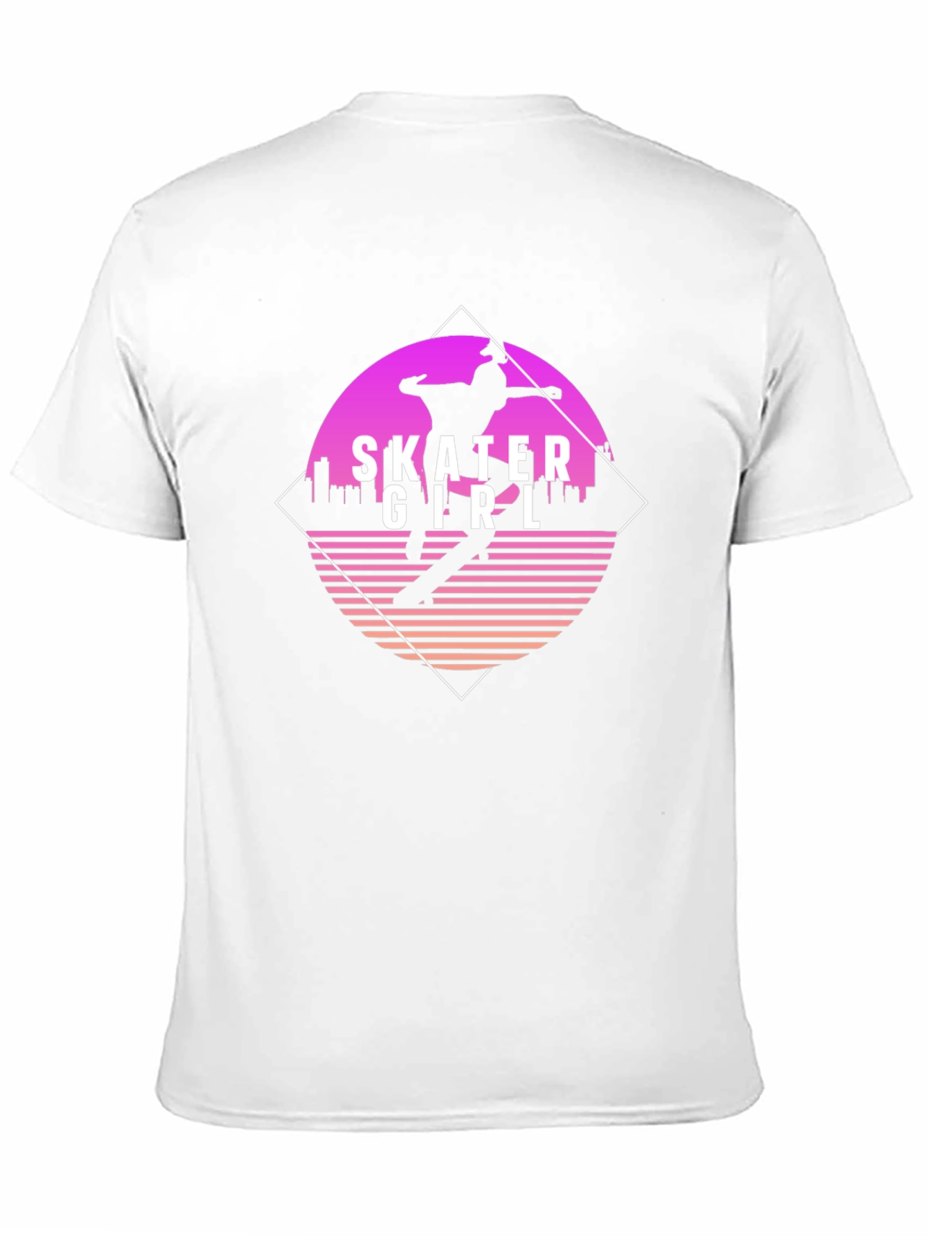 Camiseta Negra con Diseño Skater Girl Retro