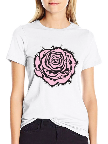 Camiseta Negra con Diseño de Rosa Abstracta