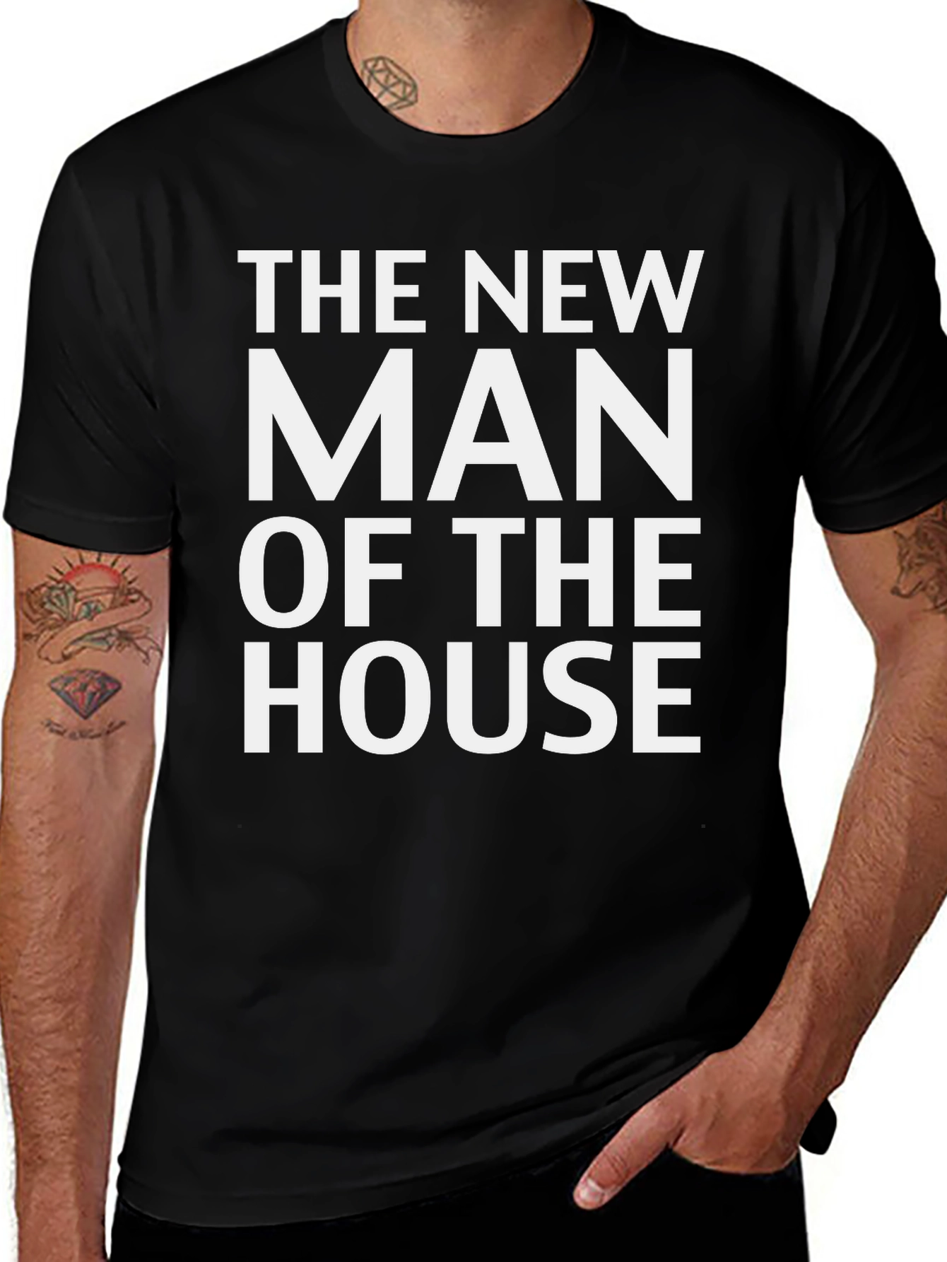 Camiseta Negra: El Nuevo Hombre de la Casa