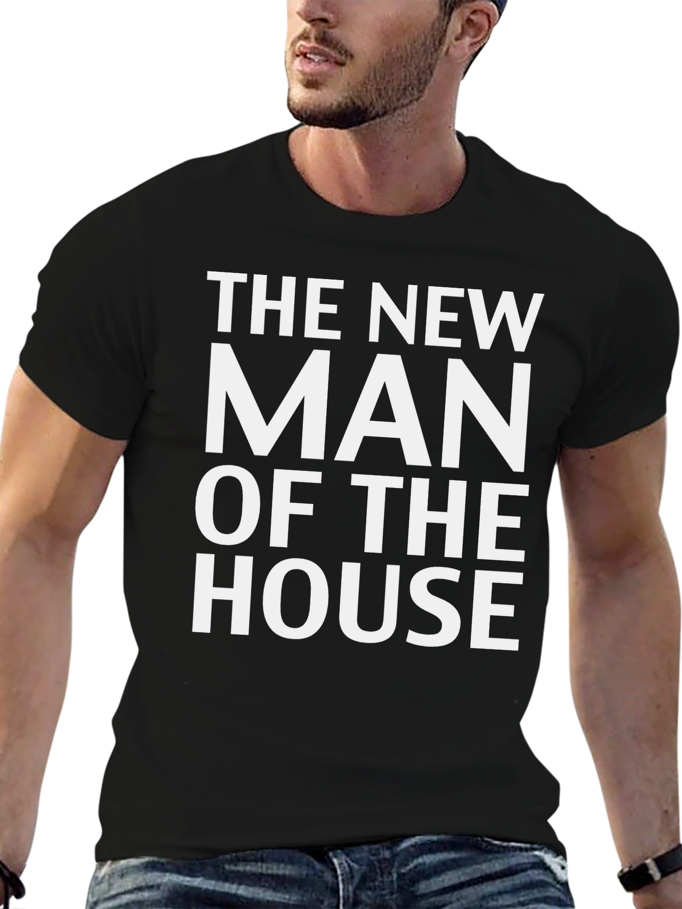 Camiseta Negra: El Nuevo Hombre de la Casa