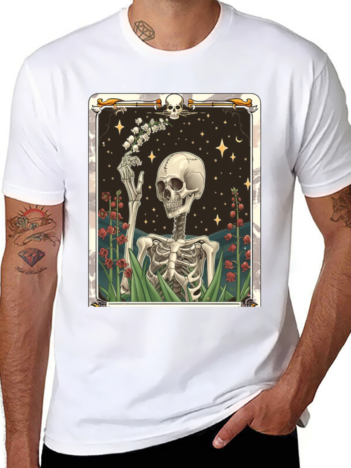 Camiseta Negra con Diseño de Esqueleto Floral