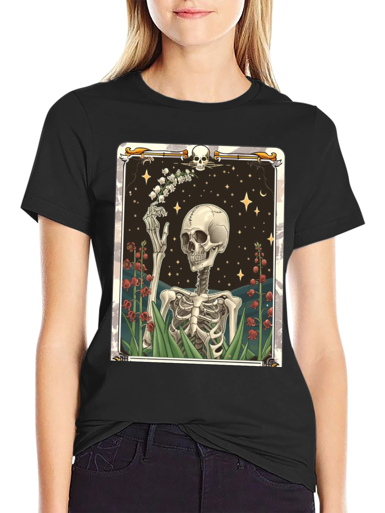 Camiseta Negra con Diseño de Esqueleto Floral