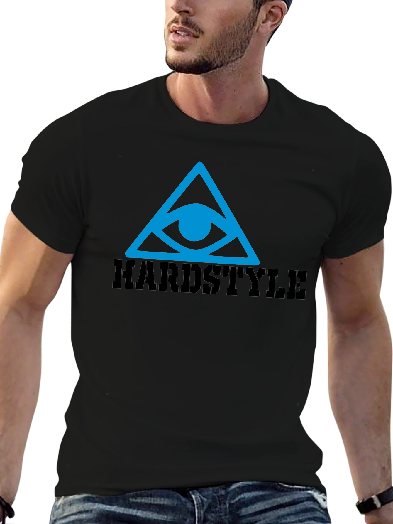 Camiseta Negra Hardstyle con Diseño Ojo en Triángulo