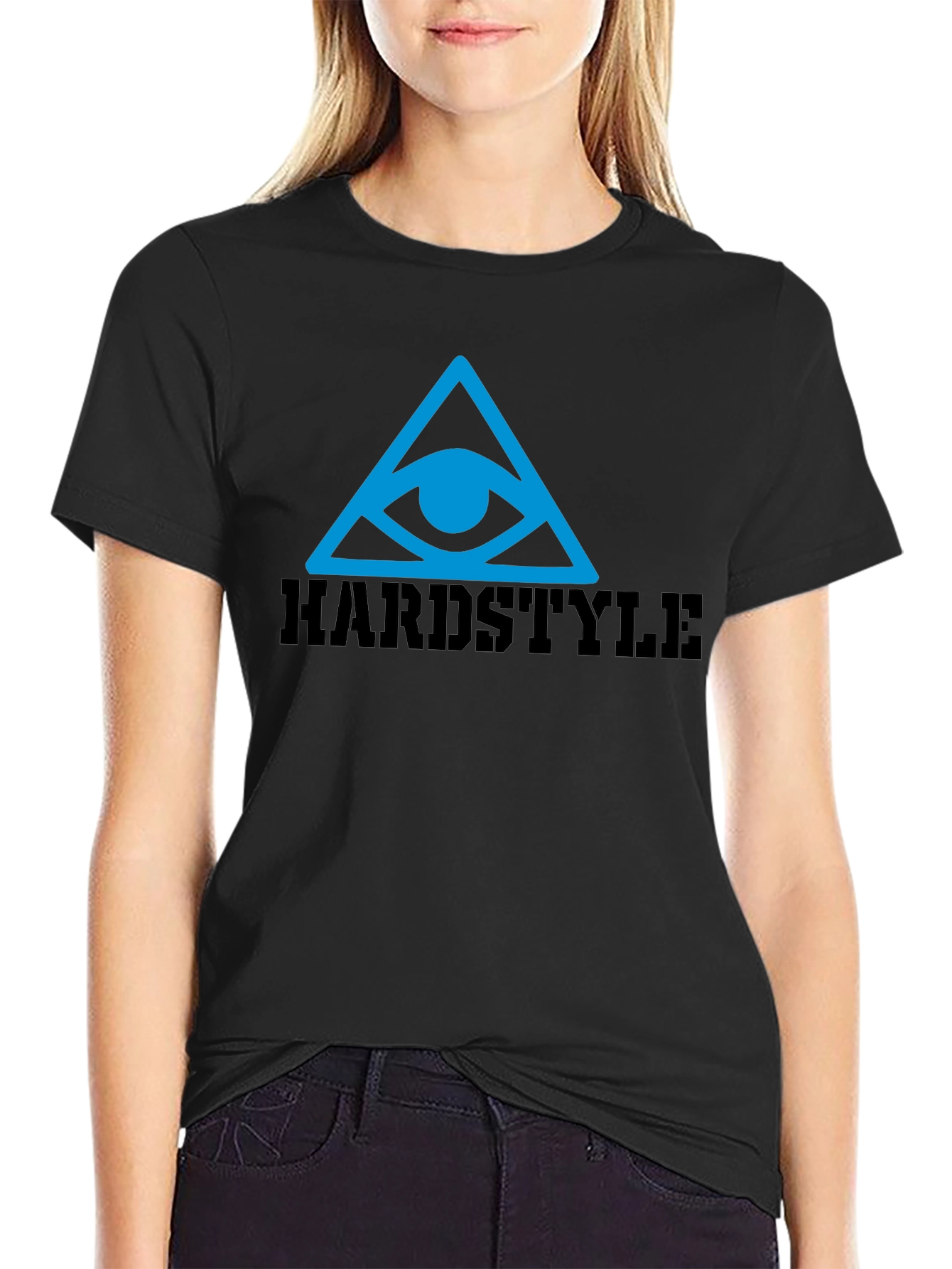 Camiseta Negra Hardstyle con Diseño Ojo en Triángulo