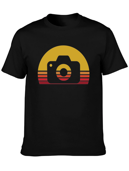 Camiseta Negra con Diseño Retro de Cámara Fotográfica