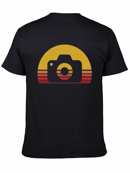 Camiseta Negra con Diseño Retro de Cámara Fotográfica