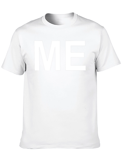 Camiseta Negra Hombre con Texto ME en Blanco