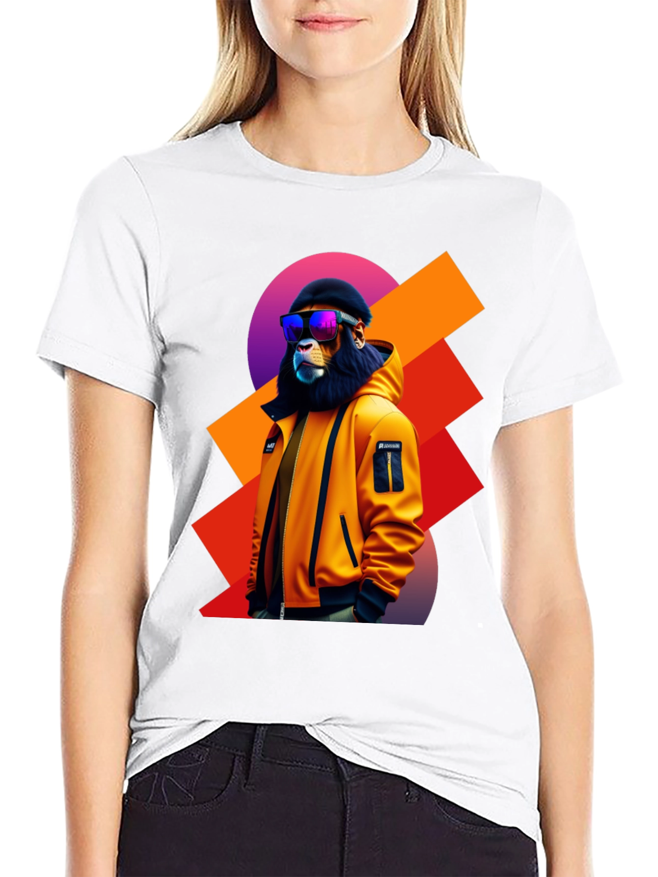 Camiseta Negra con León Urbano y Gafas de Sol