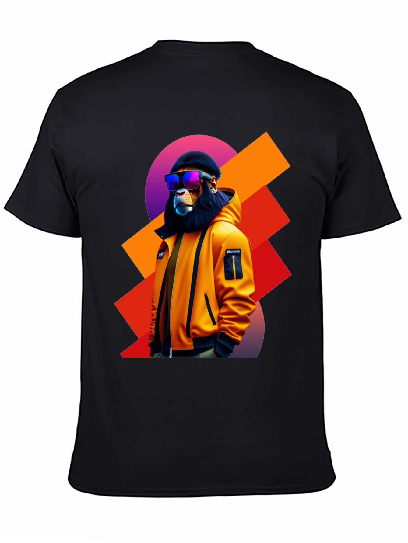 Camiseta Negra con León Urbano y Gafas de Sol