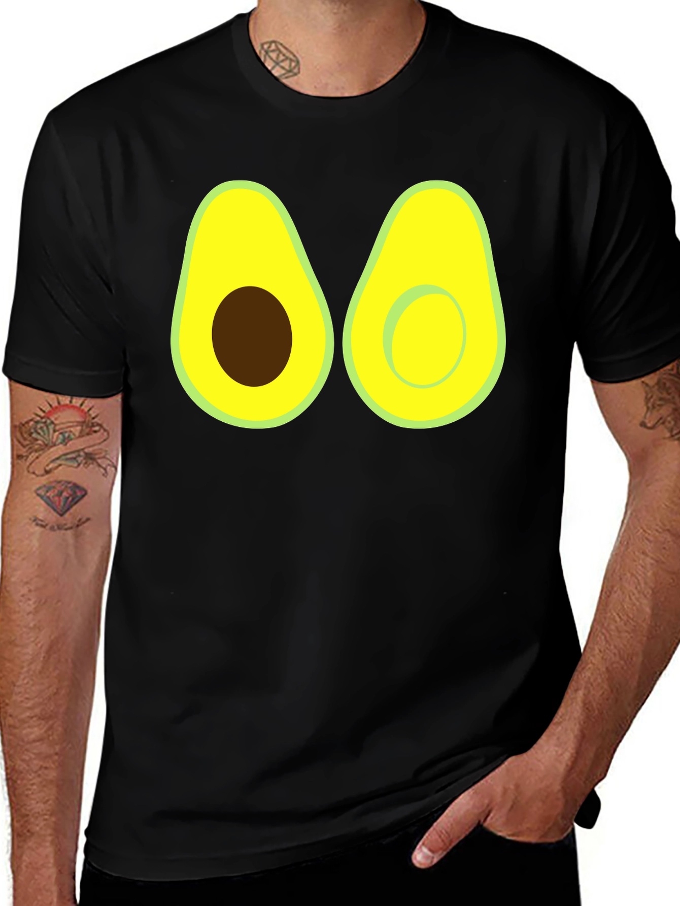 Camiseta Negra con Diseño de Aguacate Divertido
