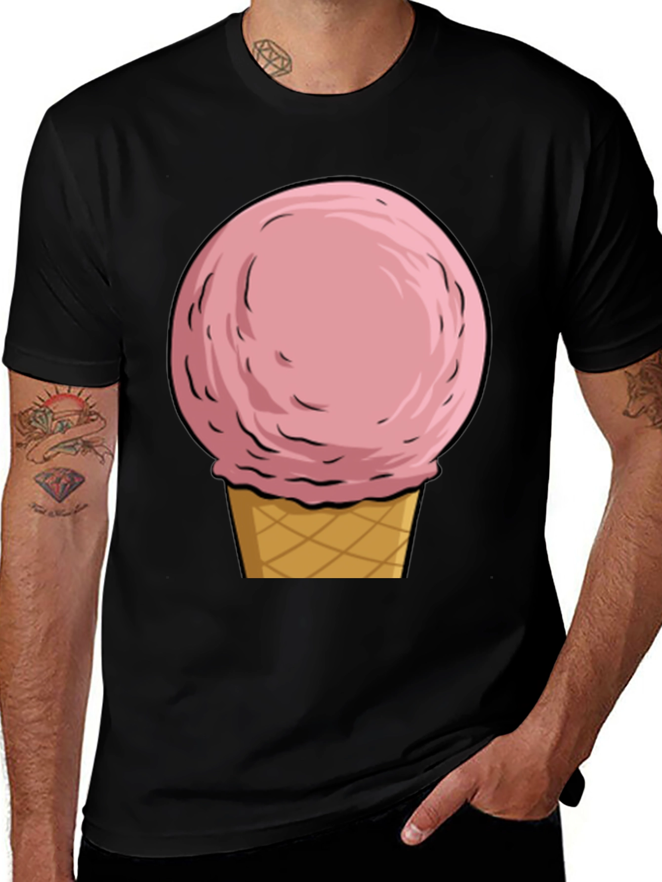 Camiseta Negra con Diseño de Helado Rosa