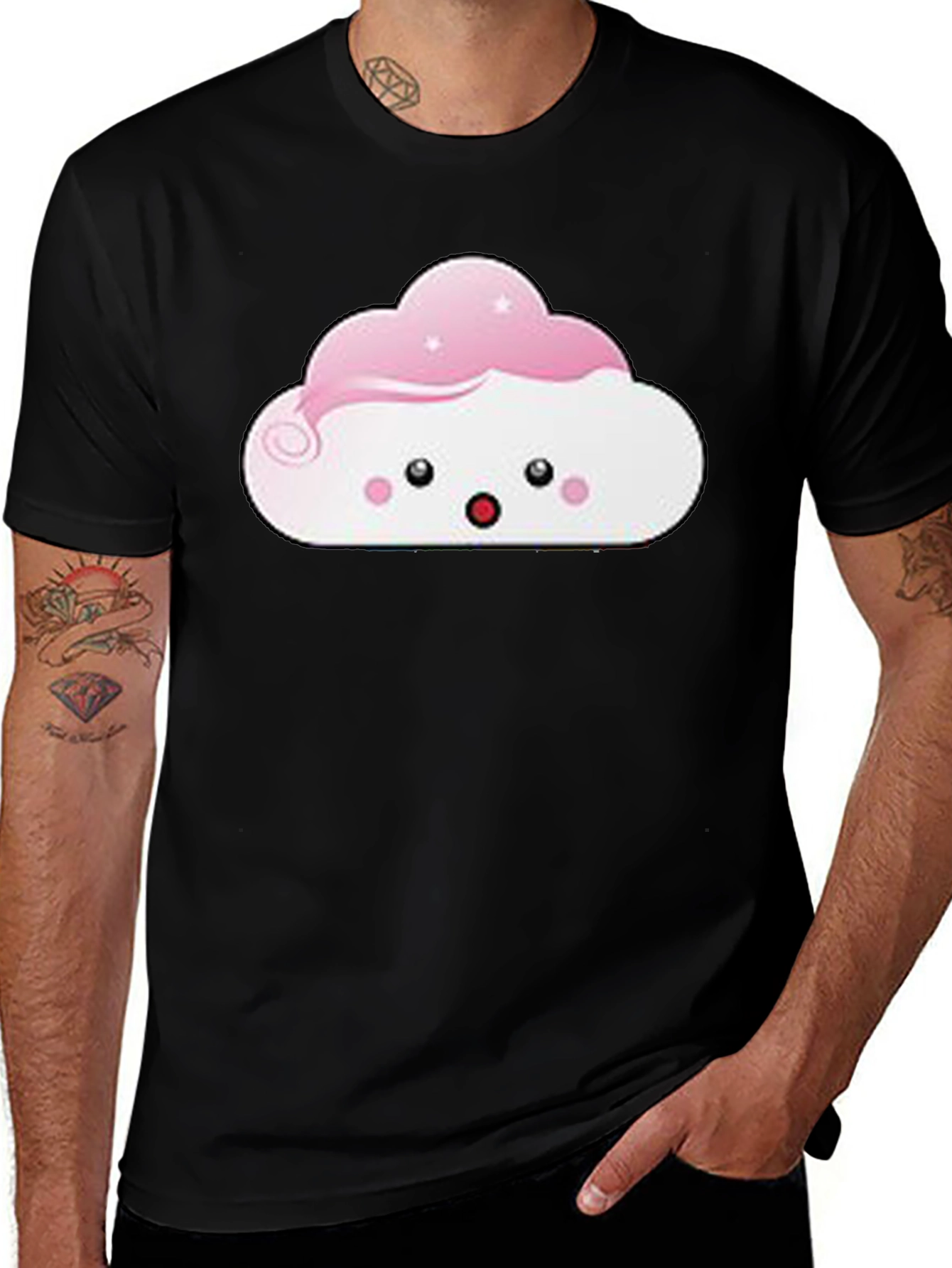 Camiseta Negra con Diseño de Nube Kawaii