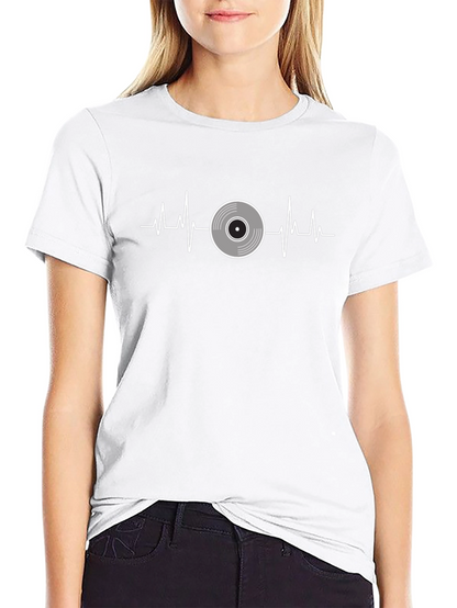 Camiseta Negra con Diseño de Latido de Disco