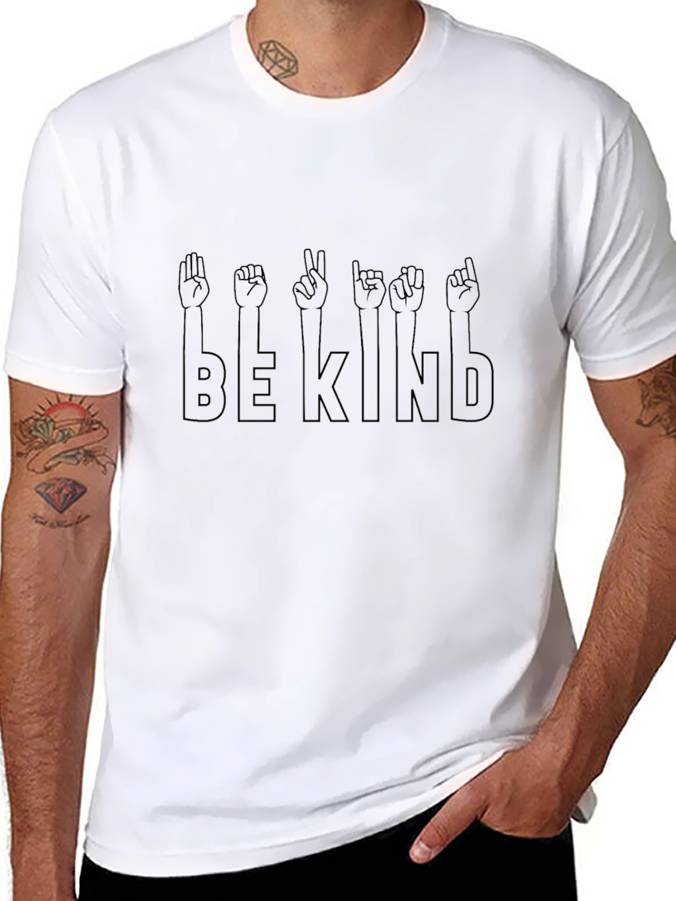 Camiseta Negra Be Kind Lenguaje de Signos