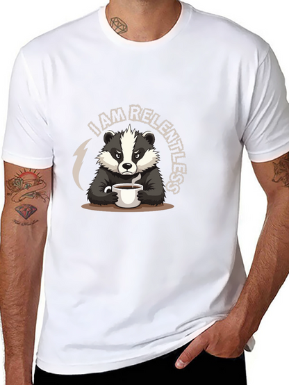 Camiseta Negra: Tejón Implacable con Café