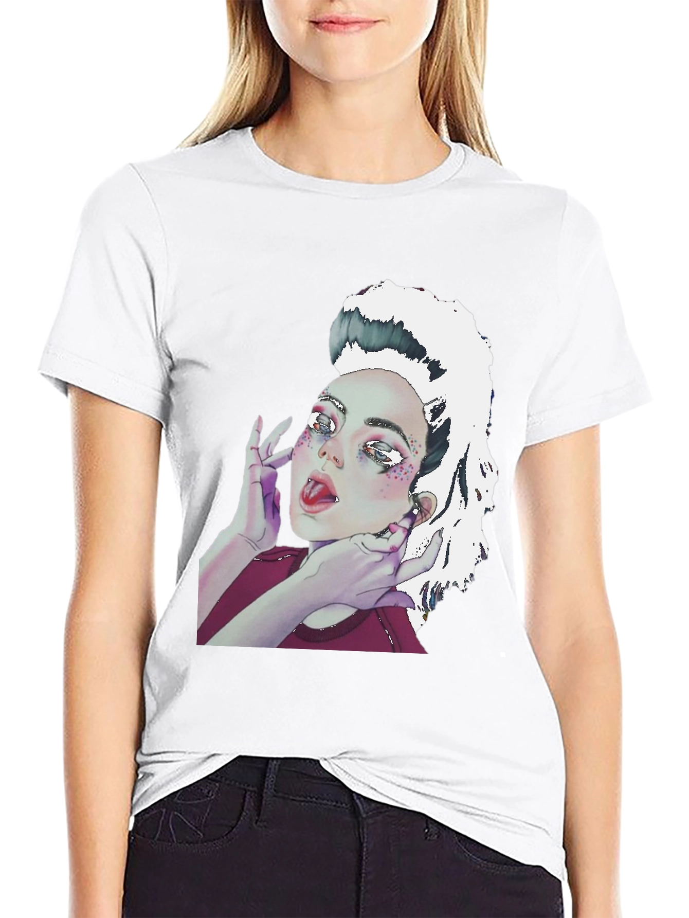 Camiseta Negra con Diseño Artístico de Mujer