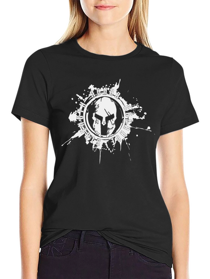 Camiseta Negra con Diseño de Casco Espartano