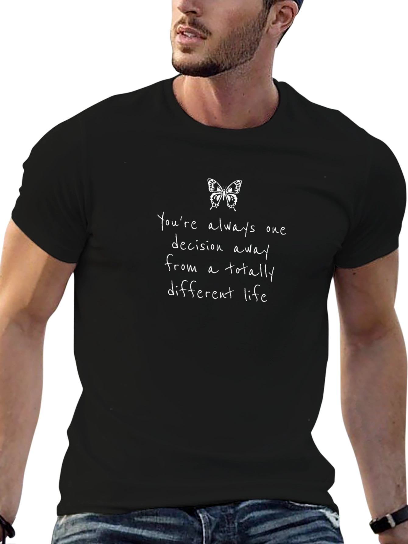 Camiseta Negra con Diseño de Mariposa y Frase Motivacional
