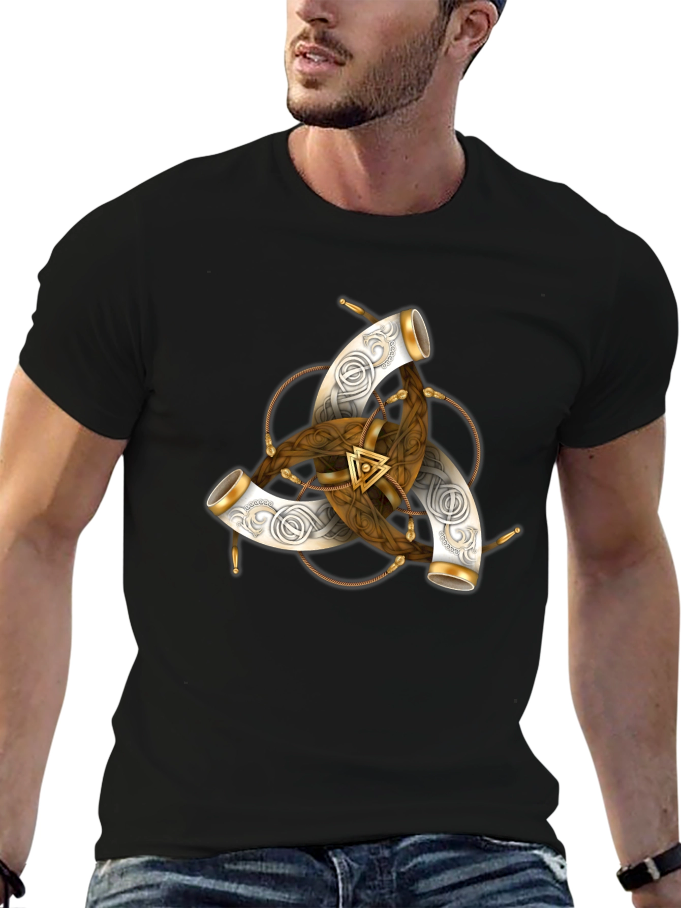 Camiseta Negra con Diseño Vikingo Cuerno de Odin