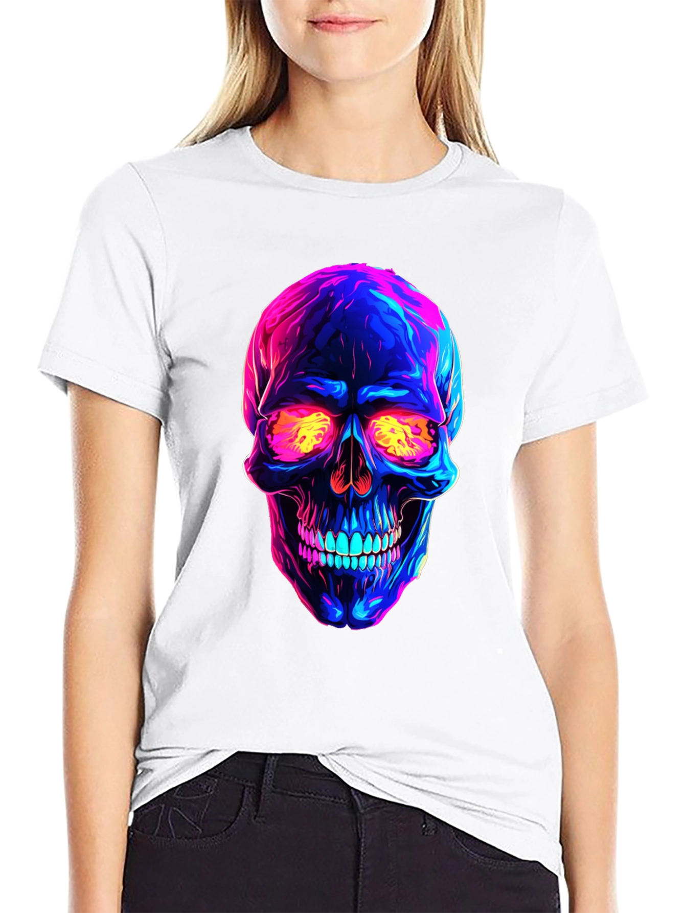 Camiseta negra con calavera neón