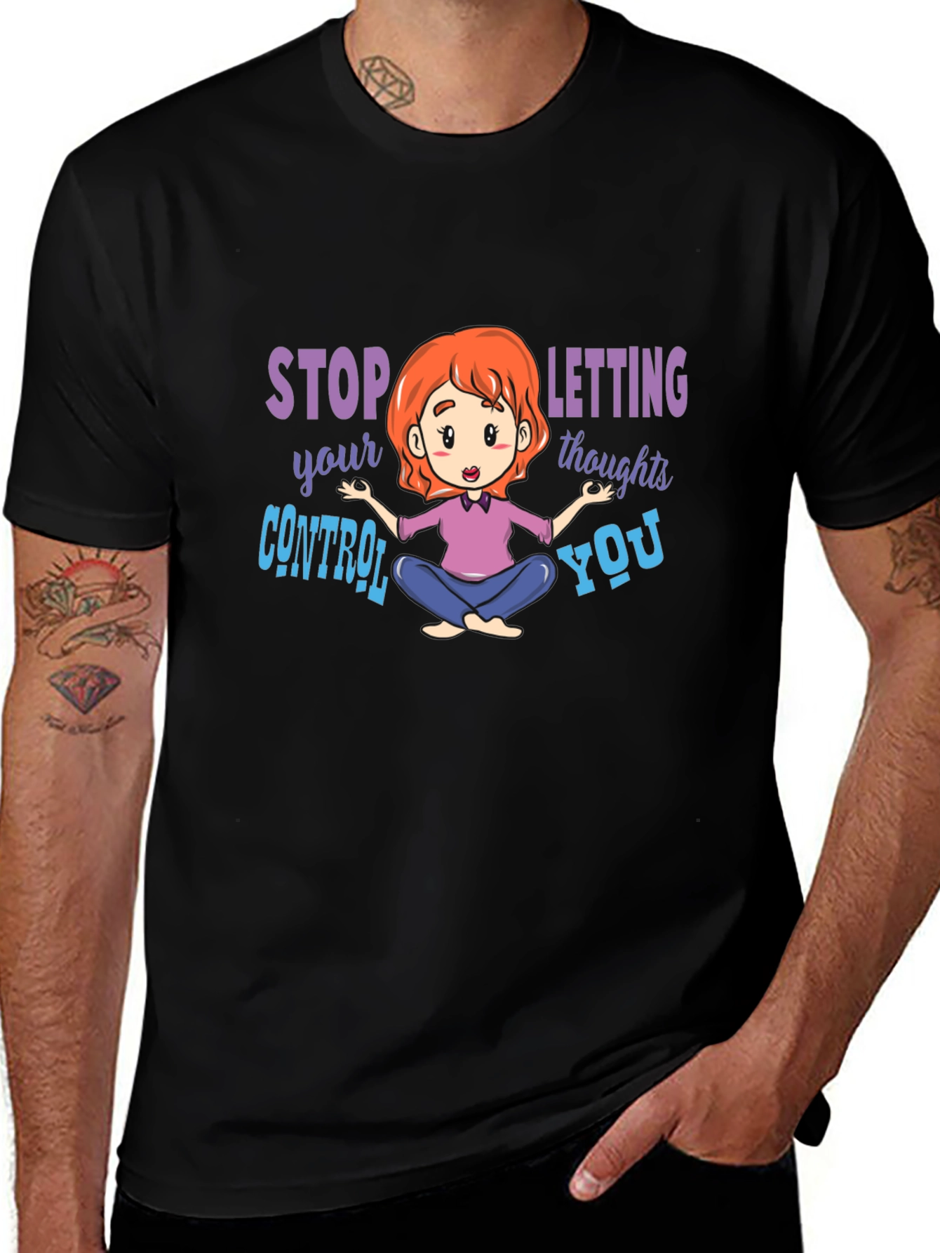 Camiseta Negra con Diseño de Meditación