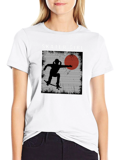 Camiseta Negra Skater Girl Estilo Retro